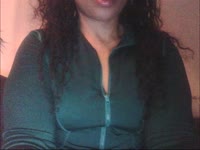 Ik ben een exotische, prachtige Caribische dame met een ongekende passie voor het leven en alles wat erbij komt kijken. Mijn warme uitstraling en sensuele energie zullen je direct betoveren, en ik ben hier om je mee te nemen op een reis van verleiding en plezier.Ben jij op zoek naar een hete, verleidelijke ervaring die je niet snel zult vergeten? Kom dan bij mij, de Caribische stoute dame die weet wat ze doet. Ik combineer de passie van de tropen met een ondeugende flair die jou gegarandeerd in vuur en vlam zal zetten.Met mijn exotische charme, speelse houding en avontuurlijke geest neem ik je mee naar een wereld van plezier en opwinding. Of je nu hebt in een flirterige chat, een uitdagend spel of iets dat je grenzen opzoekt, ik ben hier om jouw verlangens te vervullen.Dus, waar wacht je nog op? Kom bij mij en ontdek de magie van de Cariben, direct vanuit de privacy van jouw scherm. Ik ben klaar om je te verrassen, te prikkelen en je te laten verlangen naar meer. Durf jij het aan?