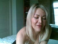 Confident, feminine blonde with life experience and a warm personality. I enjoy deep conversations, flirting, and creating a relaxed, intimate atmosphere. I know how to listen, connect, and make you feel special.