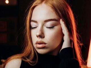 topless cam girl AmberrFire