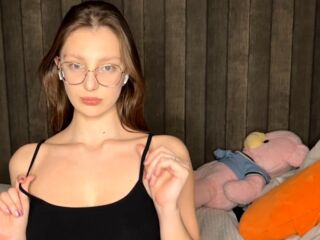 shaved pussy webcam ChristieHaluska
