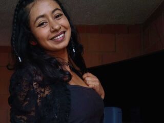 jasmin camgirl chatroom LauCardigan