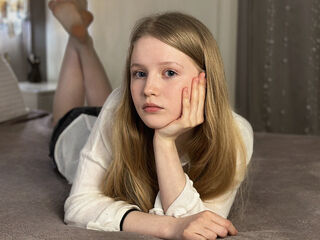 jasmin cam whore LilianHoward