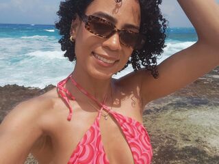 hot cam girl masturbating SophiaBond