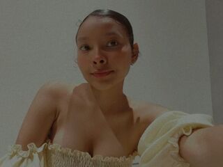 golden shower web cam ThianaGrace