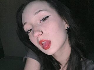 camwhore picture AccaBelow