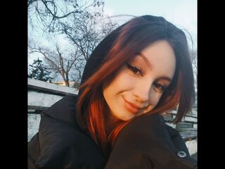 hot naked camgirl AgaticBella