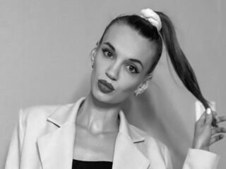 girl webcam AlexaSunchez