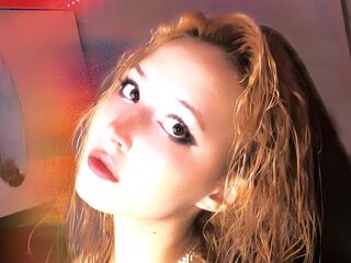 hot cam slut AlyonaMew