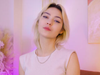 adult webcam chatroom AlysiaBennet