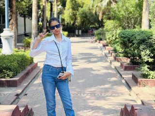 masturbating girl AmairaSingh