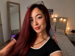 fingering cam whore AmaraFerrert