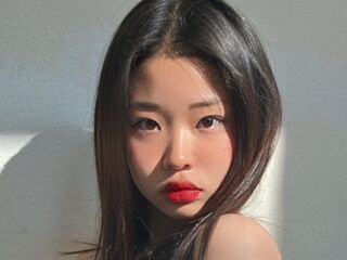 sexy camgirl AomiAi