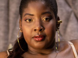 hot cam girl fingering pussy AprilSterling