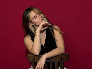 naked webcam girl photo AureliaChirico