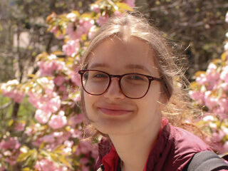 naked cam girl masturbating with vibrator AureliaVyxen