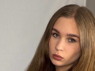 naked girl with webcam masturbating with dildo BaileyGagnon