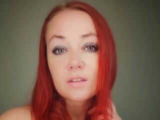 webcam strip tease show BarbieMuscle