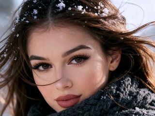 topless girl BellaBlomy