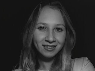 hot naked camgirl BlanchTrotz