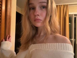 nude webcam girl BrittaneyCreitz