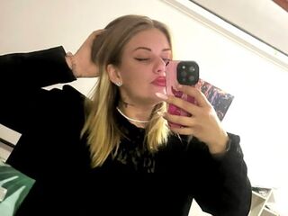 cam girl playing with sextoy CarrollMcculler