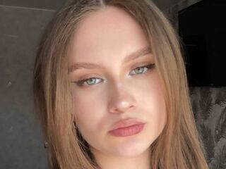 cam girl picture CarylonPreis