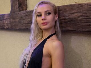 kinky webcam model CathiGetsinger