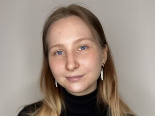 cam girl showing tits ChantellHammett