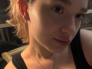 masturbating webcam girl ChloeDemaio