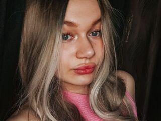 web chat CirillaAkerman