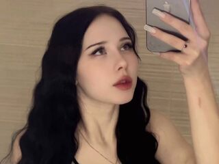 free live chatroom CorrinaWeirich