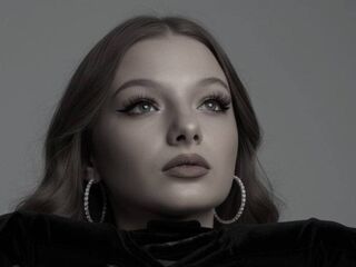 girl cam nude CreolaScheidler