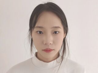 camgirl showing tits DannyMill