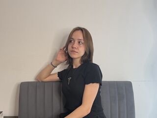 naughty camwhore DevonaBranecki
