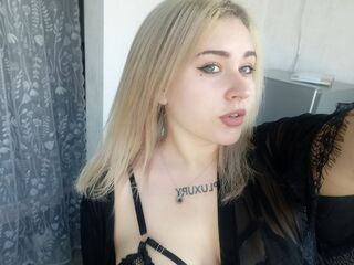 cam slut photo DinahSalimas