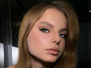 live video chat DoraWilliams