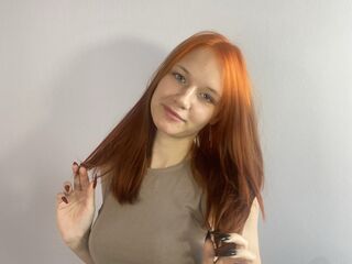 girl topless DorindaPeret