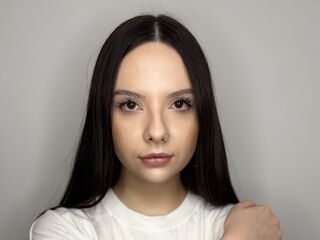 nude webcamgirl EmikoTriana