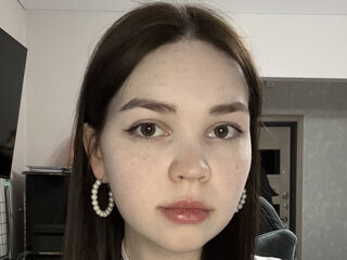 free sex chat EmiliRoyzi