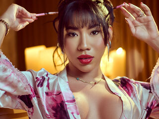 cam girl masturbating with dildo EvaParkert