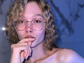 naked webcam girl picture EvaShmit