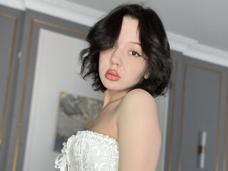 topless cam girl EvelinWood