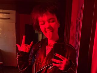 naked camgirl masturbating with vibrator FloralFable