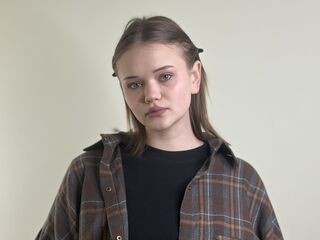 adult webcam chatroom HeikeGraciano