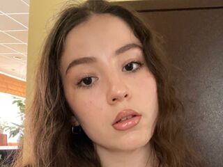 streaming live cam JulyLarain