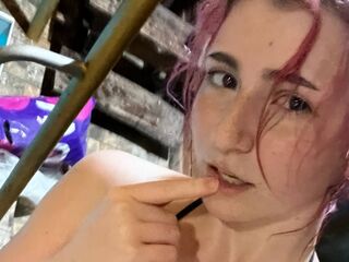 topless webcam girl KarlaLitrenta