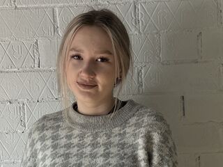 adult webcam chat room KarynMcguire