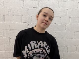 beautiful webcamgirl KatriceCrumlish