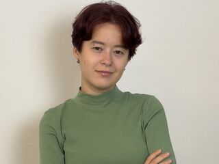 cam girl masturbating with dildo LanKudron