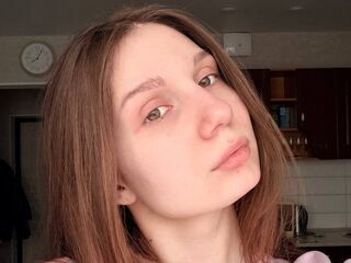 naughty camgirl fingering pussy LaraVenn